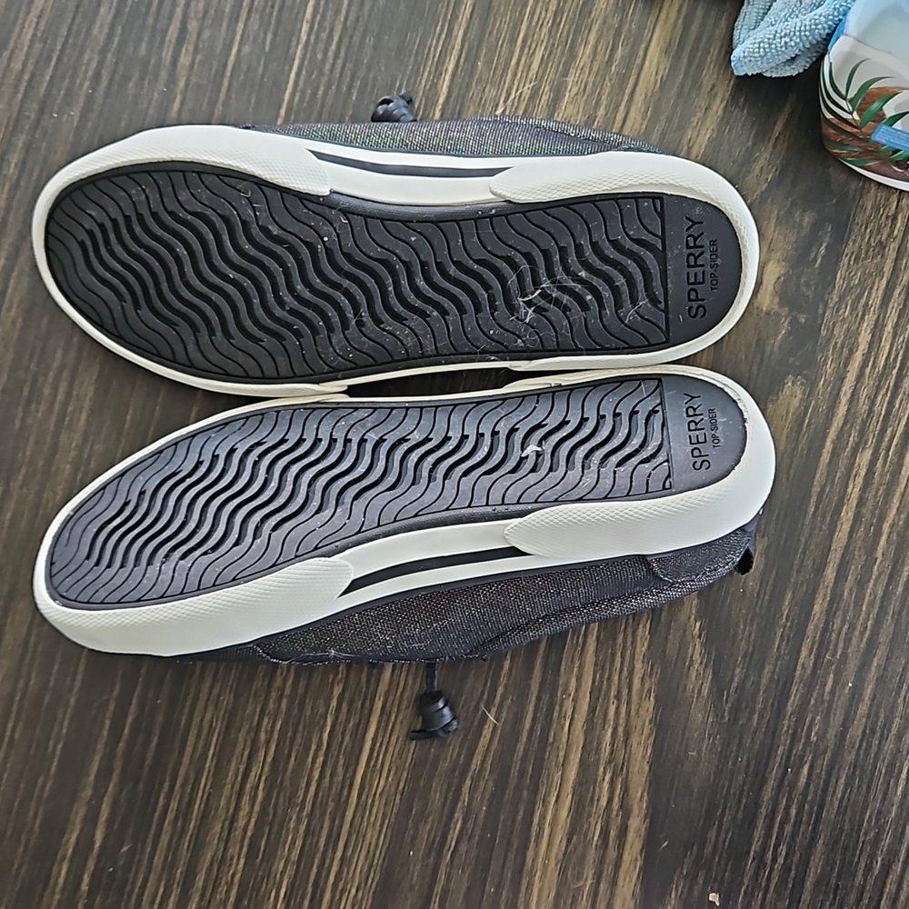 Sperry Shoes - Picture 3 of 4